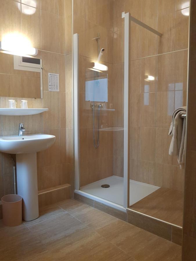 Hotel Saint Sebastien Lourdes Exterior foto